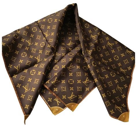 louis vuitton ladies silk scarf|louis vuitton silk scarf price.